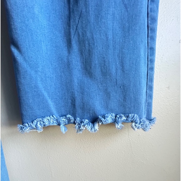 Red Bottoms Flare Mod Rise Raw Frayed Hem Blue Light Wash Jeans Women’s Sz 11/12 - Picture 3 of 7